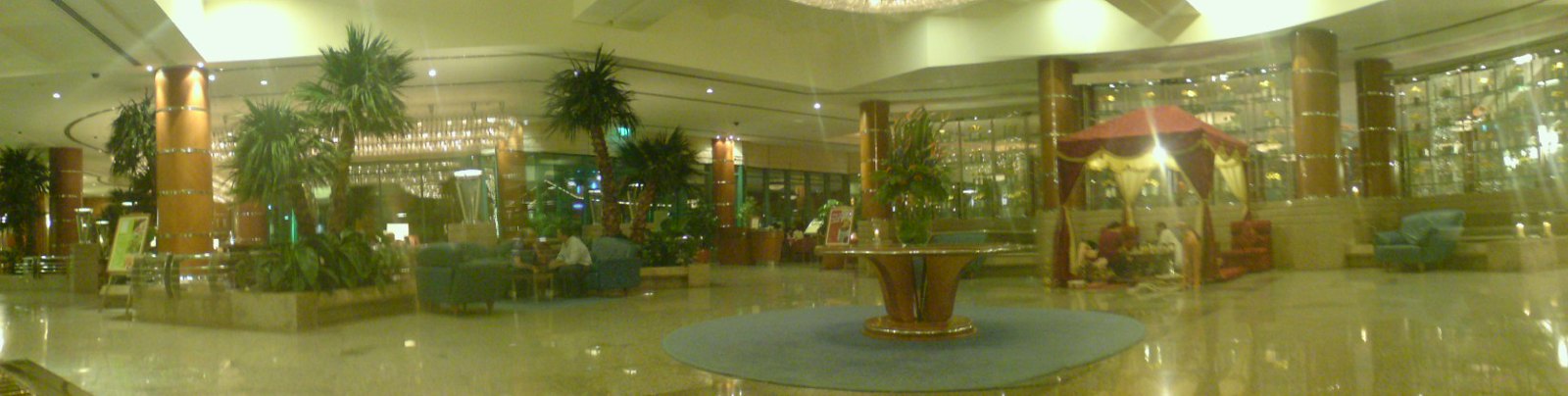 Hilton Dubai Jumeirah lobby panorama